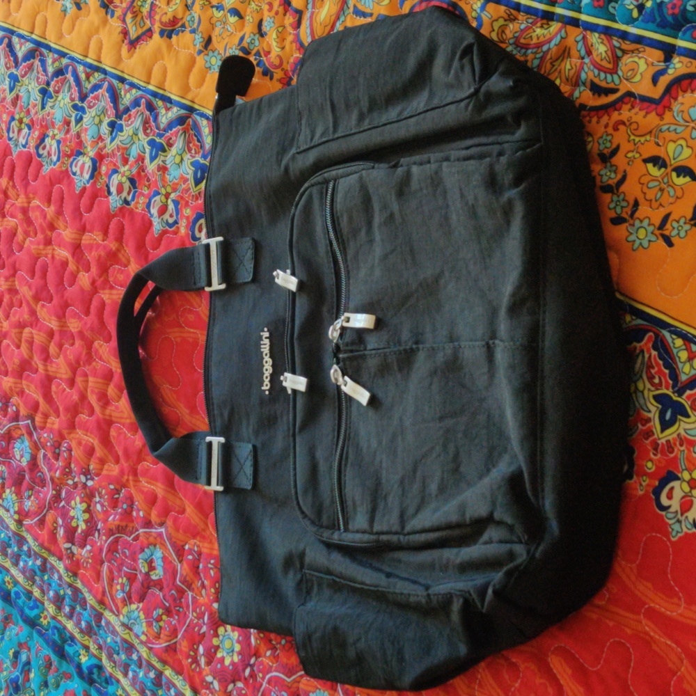 COPY - Black Baggallini convertible bag
